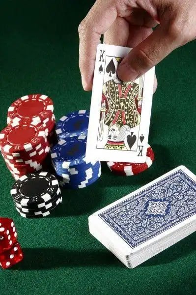 pkpk222 Sportsbook Live Casino Slots ကဣ့သို့ ကဏ္ဍမျိုးစုံ ကစားနေသောမြင်ကွင်း